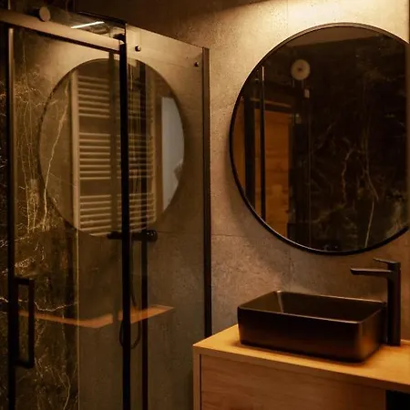 アパート New Luxury In ヴロツワフ